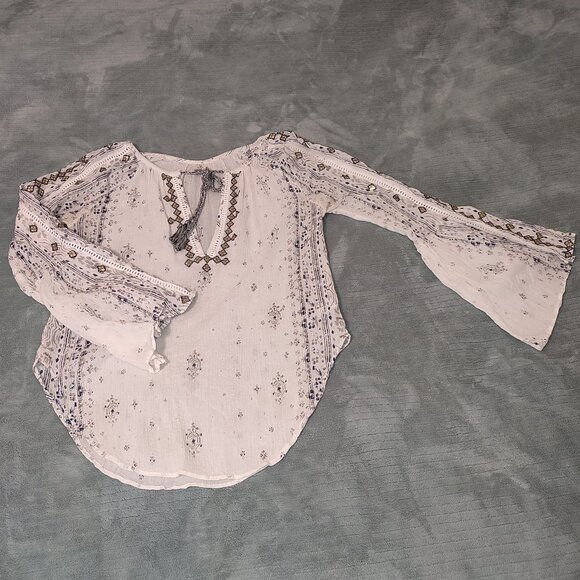 Exquisite Gold Sequin Embroidery Blouse Bell Sleeves Ethnic India Summer Wear - Picture 1 of 12